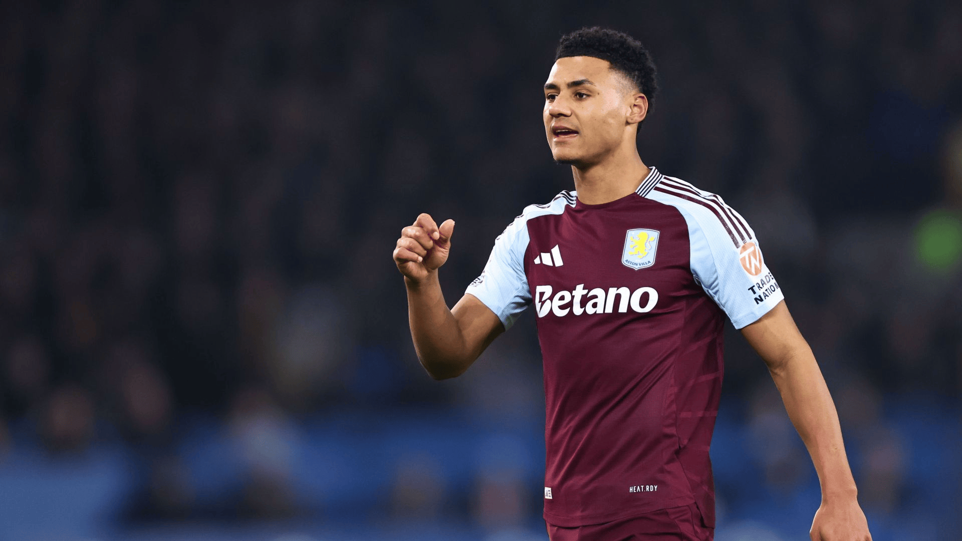 足球世界杯举办地更新交通方案，为球迷让路（世界杯举办城市优化交通安排，为球迷让路）