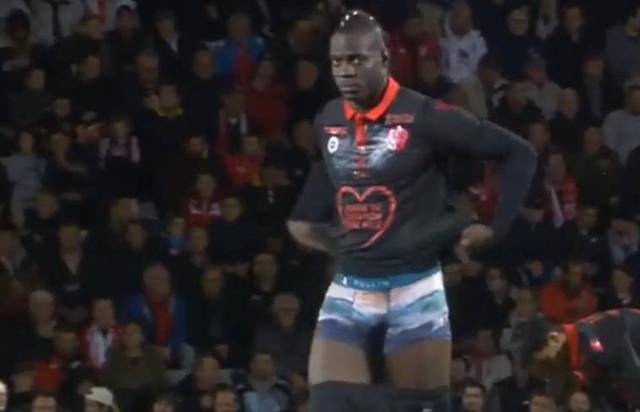 足球国足战术演练曝光，全队默契提升