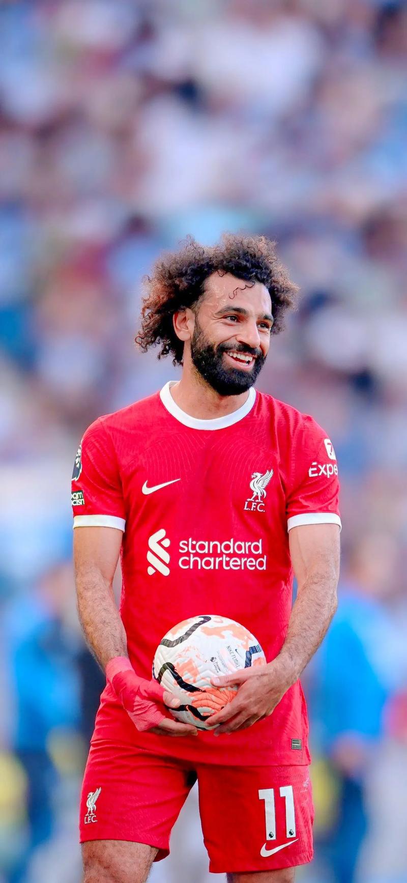 吉拉西多特生涯欧冠已打入15球，队史仅次于罗伊斯和莱万（吉拉西多特欧冠生涯斩获15球，队史射手榜仅逊罗伊斯与莱万）