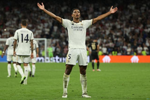 皇马梭哈克洛普！掀翻足坛教练薪资天花板（皇马豪赌克洛普，打破足坛教练薪资天花板）