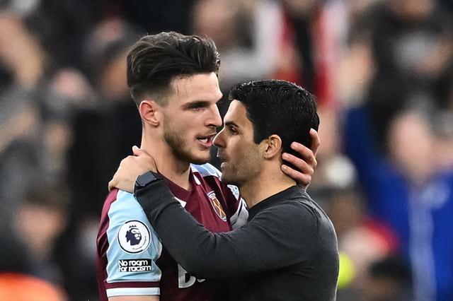 足球鞋如何选择适合自己的类型？（如何挑选最适合你的足球鞋？）