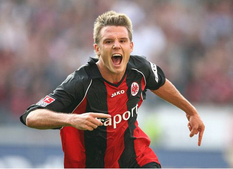 队报：雷恩19岁中卫布德拉勒飞速崛起，多支豪门长期关注他（队报：雷恩19岁中卫布德拉勒迅猛成长，多家豪门持续关注）