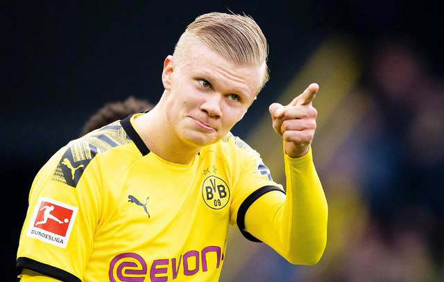 南美国家队历史射手榜全新发布！梅西114球领跑，效率仅次内马尔位居第二（南美队史射手榜新鲜出炉：梅西114球登顶，效率仅逊内马尔列第二）