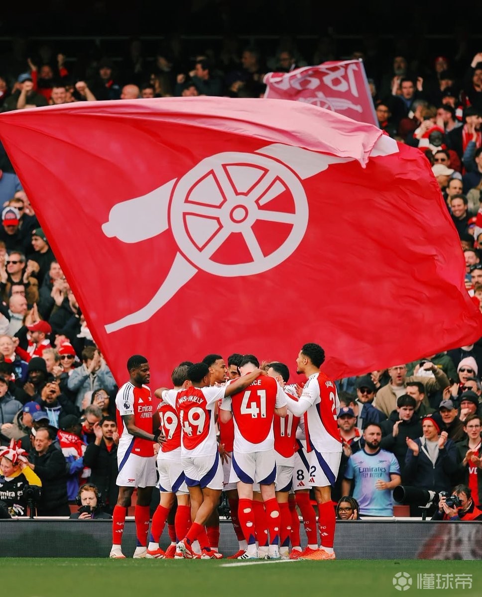 博尔哈：哈兰德是目前足坛最佳中锋；历史最佳中锋是德罗巴（博尔哈：当今最强中锋是哈兰德，历史最佳当属德罗巴）