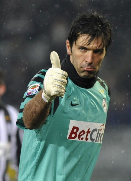 球星这次突破像飞一样（这次突破，球星疾速如飞）