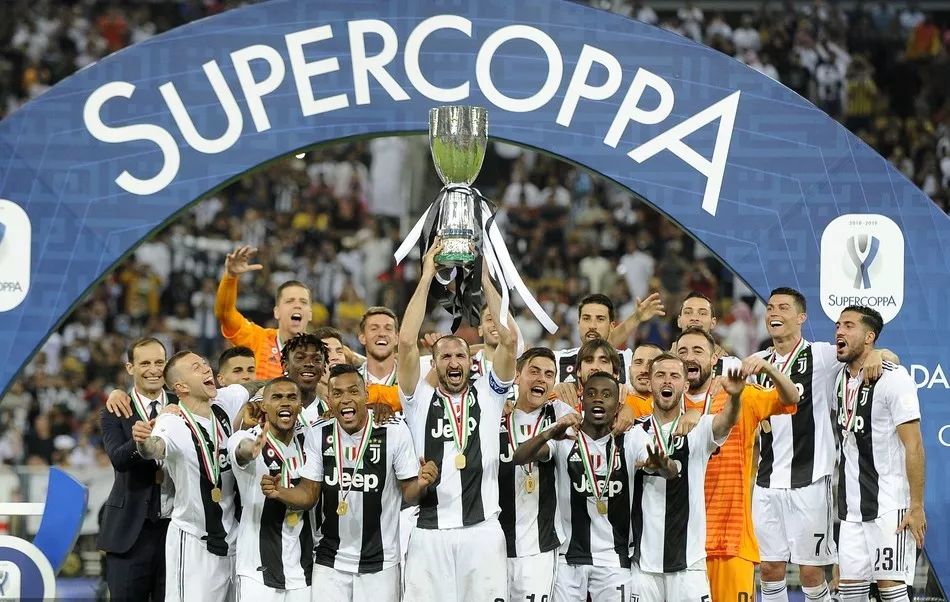 劳塔罗：齐沃拥抱我的次数比我老婆抱我的次数都多（劳塔罗笑言：齐沃抱我的次数比我妻子还多）